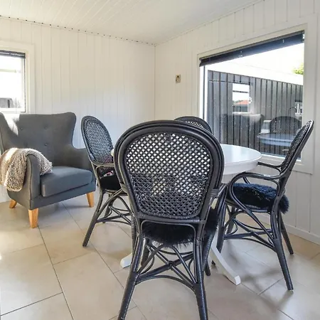 Nice In W/ 1 Bedrooms בית נופש *