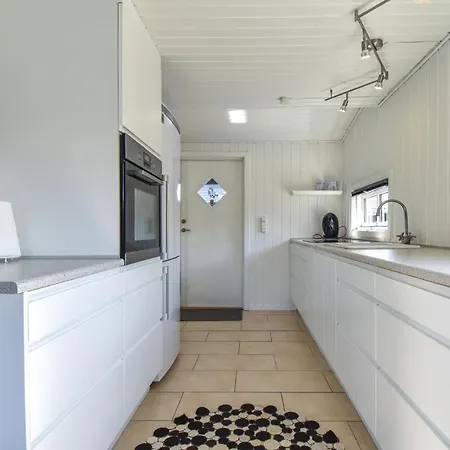 Nice In W/ 1 Bedrooms אוטרופ